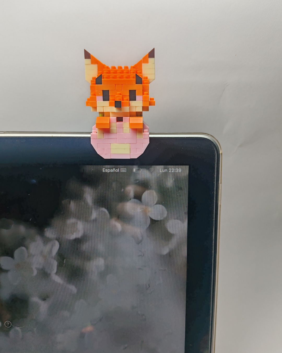 ¡Pequeños bloques, grandes emociones! Mini figuras pixeladas para decorar 📱💻
