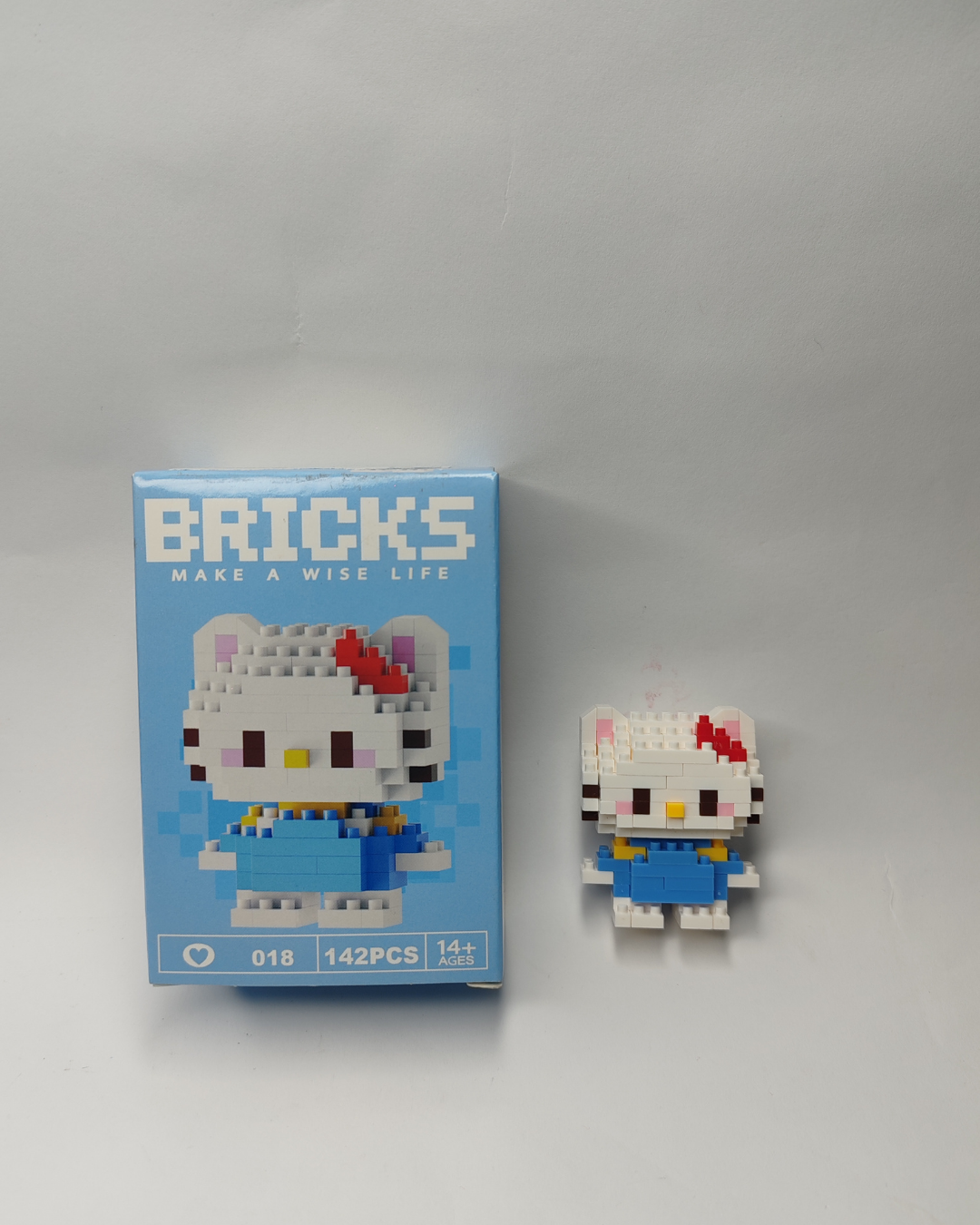 🎀 Bricks Hello Kitty Armables (Color Rosado o Azul)
